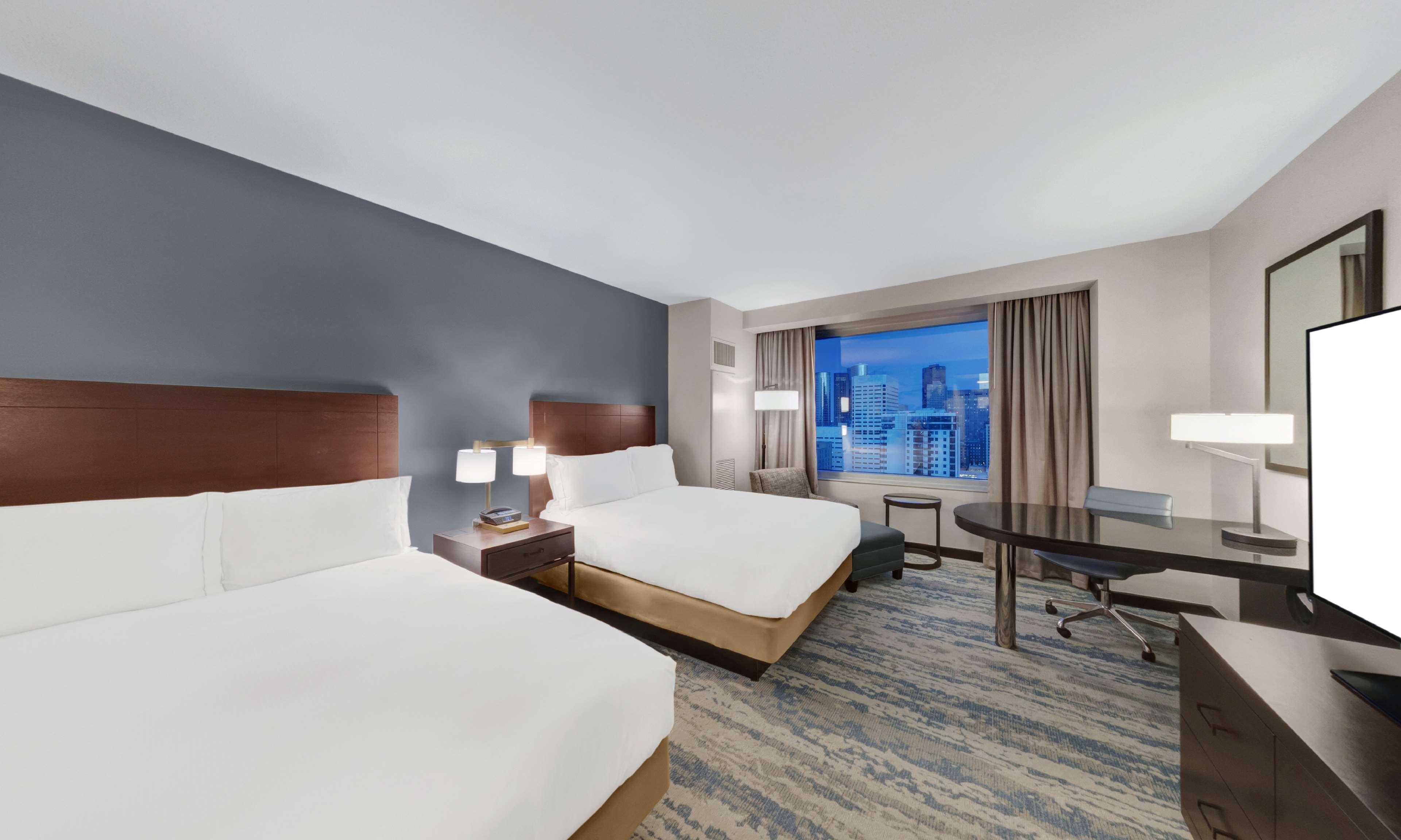 Hotel Hilton Americas - 4*