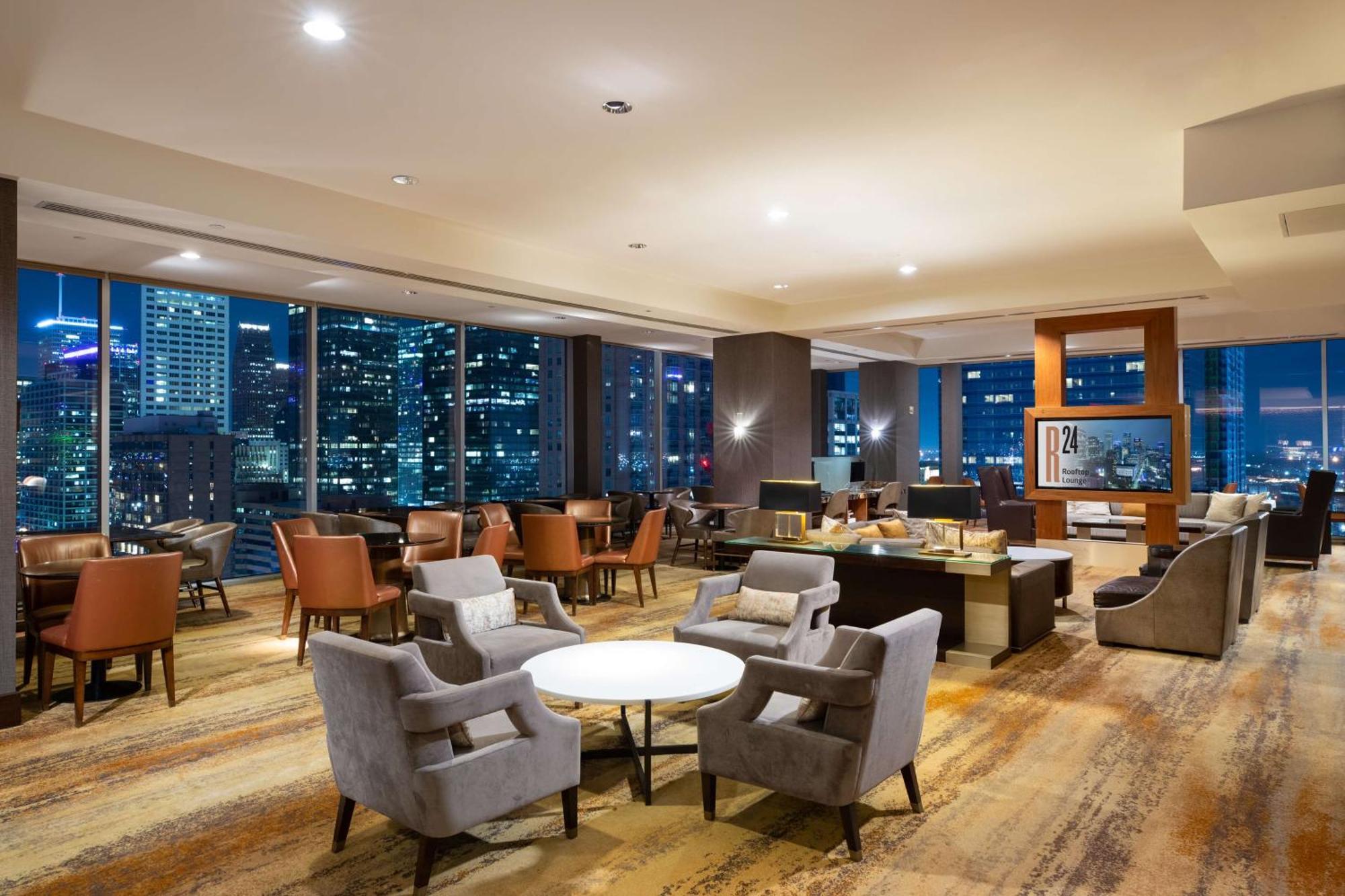 Hotel Hilton Americas - 4*