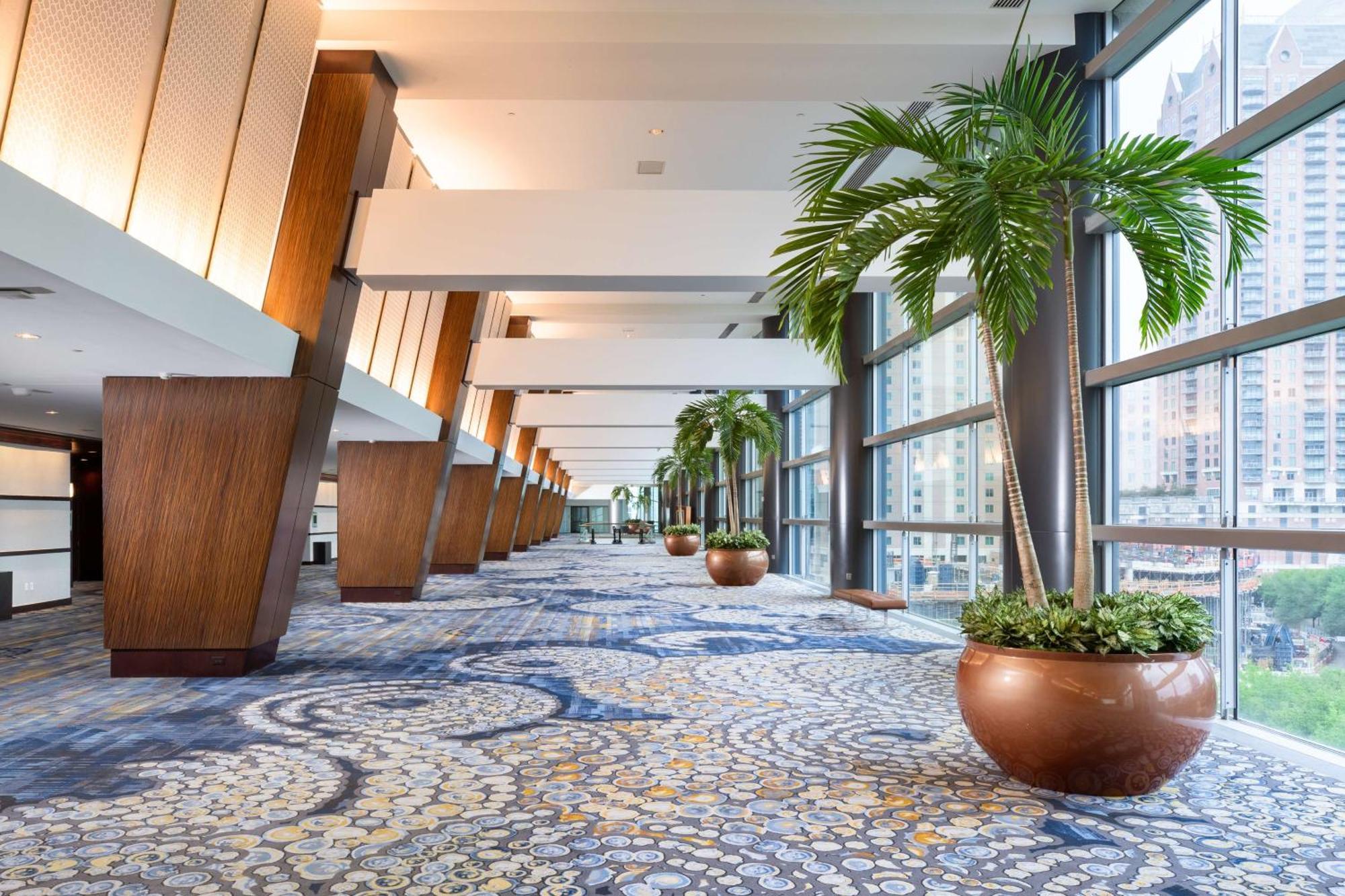 Hilton Americas - Hotel